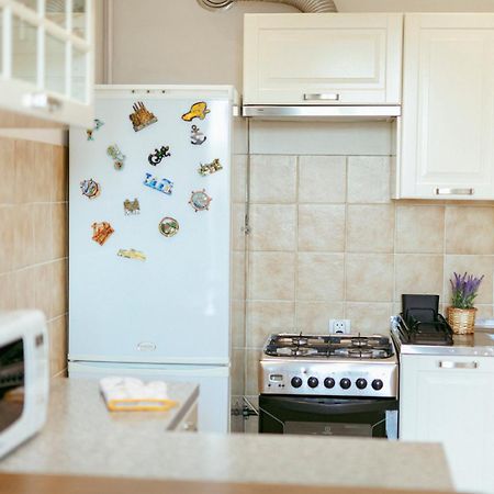 Plac Konstytucji 6 Grey - Bezplatny Garaz Podziemny - Free Parking - Apartament Dla 4 Osob Warsaw Luaran gambar