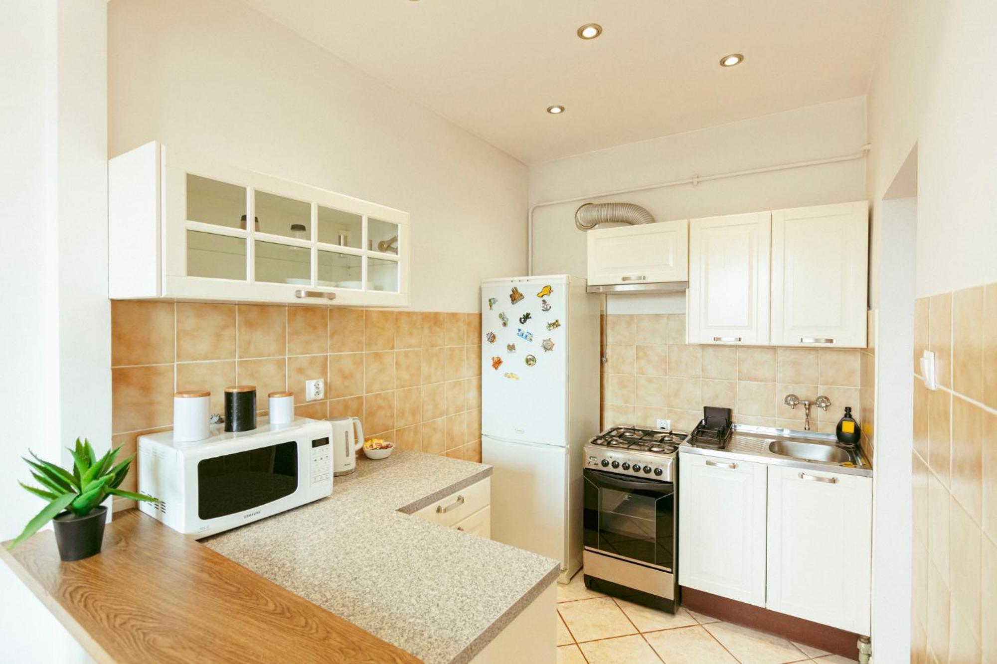 Plac Konstytucji 6 Grey - Bezplatny Garaz Podziemny - Free Parking - Apartament Dla 4 Osob Warsaw Luaran gambar